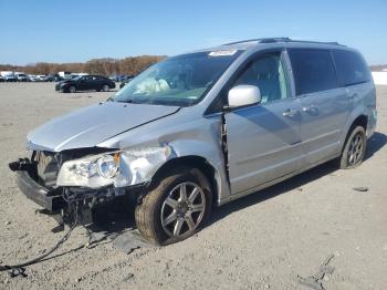  Salvage Chrysler Minivan