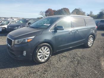  Salvage Kia Sedona