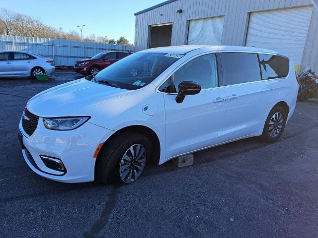  Salvage Chrysler Pacifica