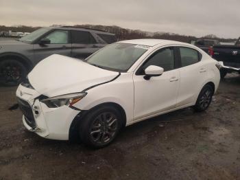  Salvage Toyota Yaris