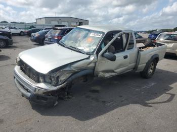  Salvage Toyota Tacoma