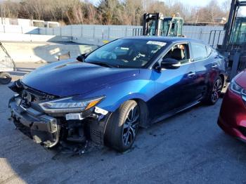  Salvage Nissan Maxima