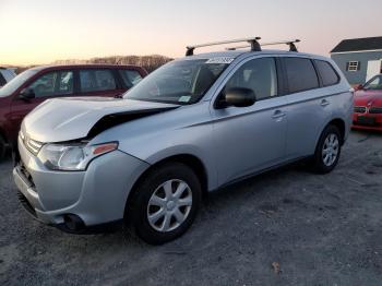  Salvage Mitsubishi Outlander