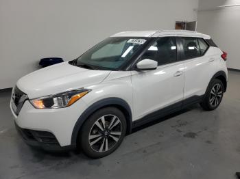  Salvage Nissan Kicks