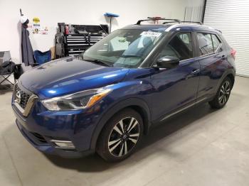  Salvage Nissan Kicks