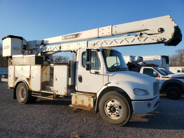  Salvage Freightliner M2 106 Med