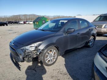  Salvage Toyota Yaris