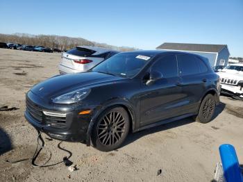  Salvage Porsche Cayenne