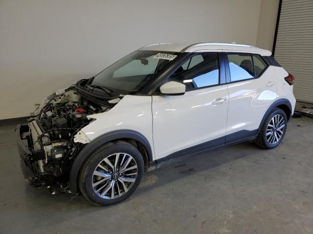  Salvage Nissan Kicks