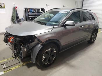  Salvage Kia Niro