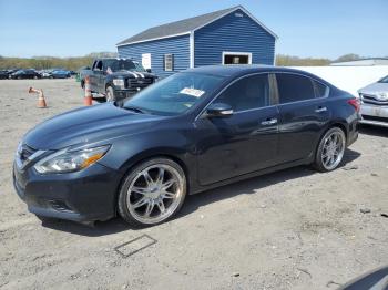  Salvage Nissan Altima