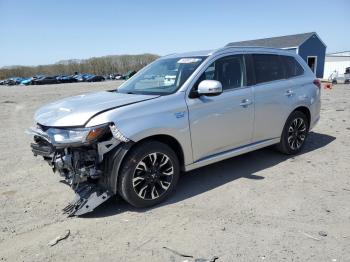  Salvage Mitsubishi Outlander