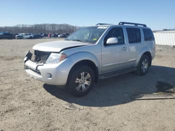  Salvage Nissan Pathfinder