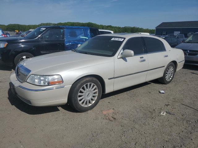  Salvage Lincoln Towncar