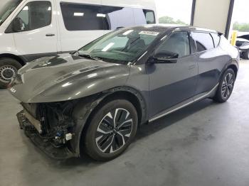  Salvage Kia EV6