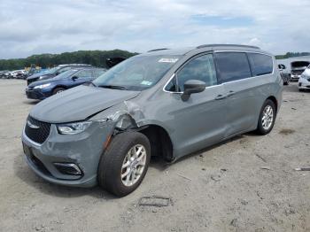  Salvage Chrysler Pacifica