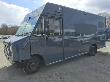  Salvage Ford Econoline