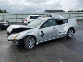  Salvage Nissan Maxima