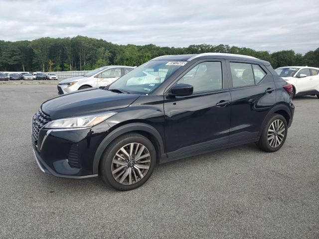  Salvage Nissan Kicks