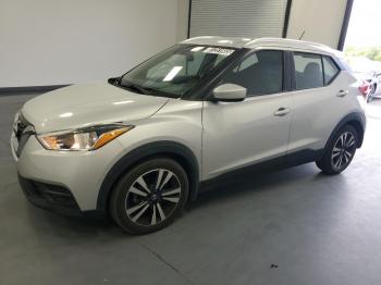  Salvage Nissan Kicks