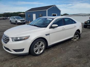  Salvage Ford Taurus