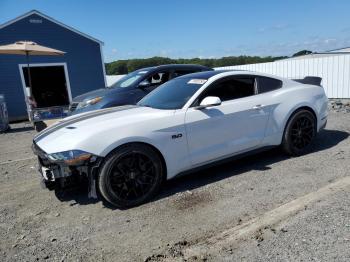  Salvage Ford Mustang