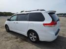 Toyota Sienna Le Image 5