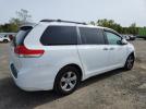 Toyota Sienna Le Image 2
