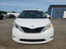 Toyota Sienna Le Image 4