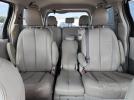 Toyota Sienna Le Image 7