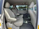 Toyota Sienna Le Image 13