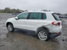 Volkswagen Tiguan S Image 8