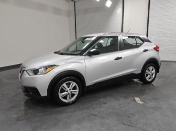  Salvage Nissan Kicks
