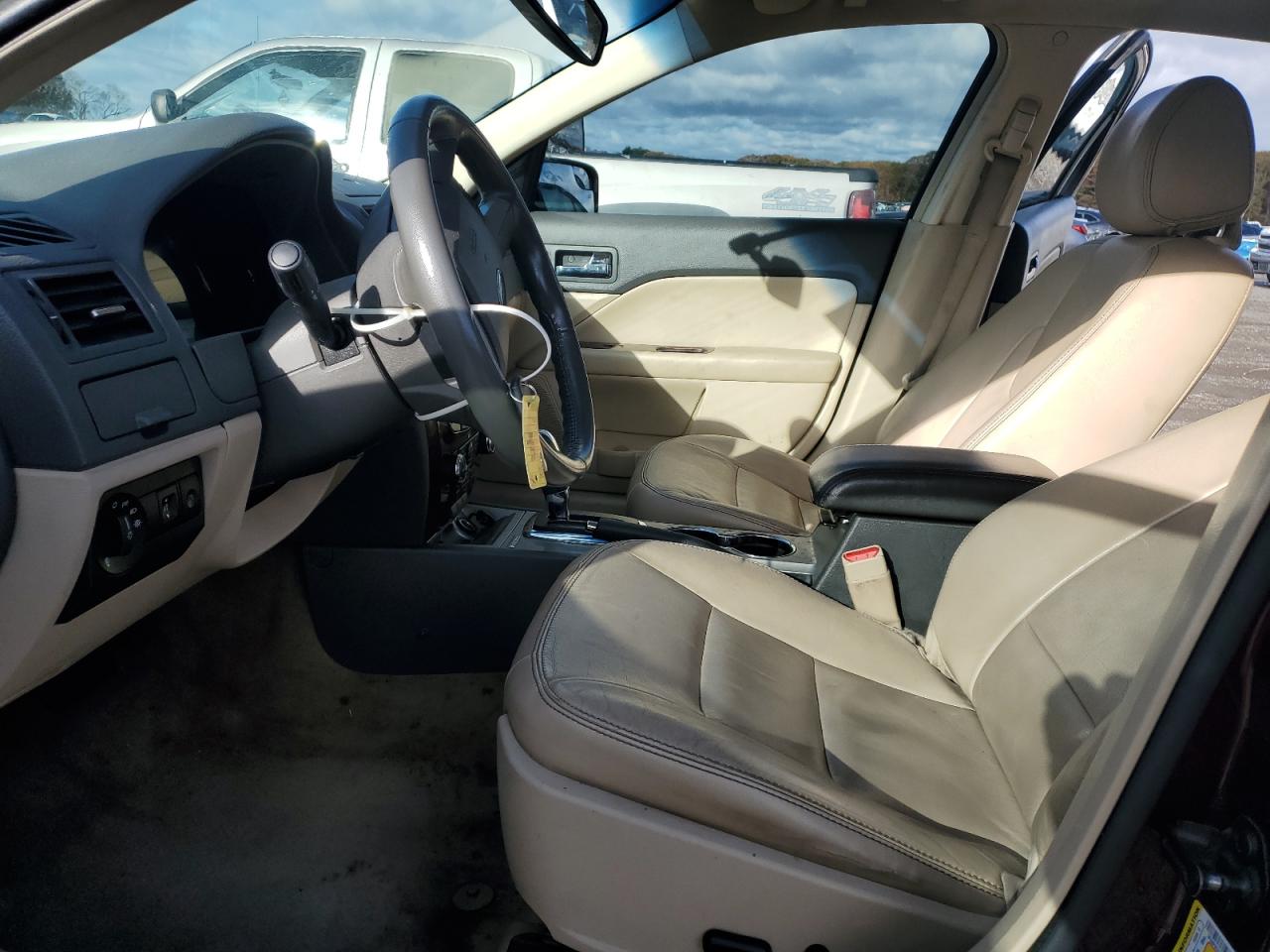 Ford Fusion Sel Image 11