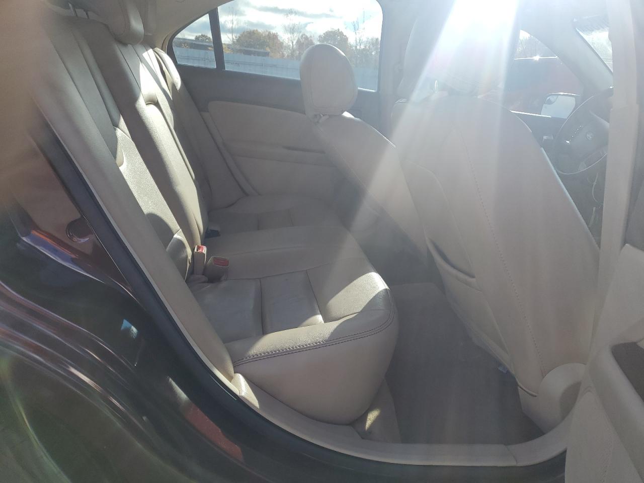 Ford Fusion Sel Image 6