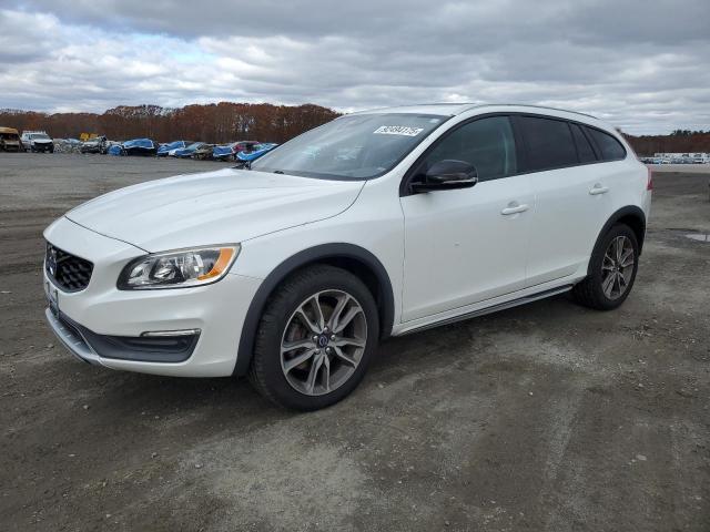  Salvage Volvo V60