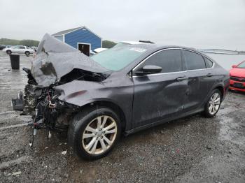  Salvage Chrysler 200