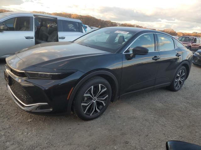  Salvage Toyota Crown Xle