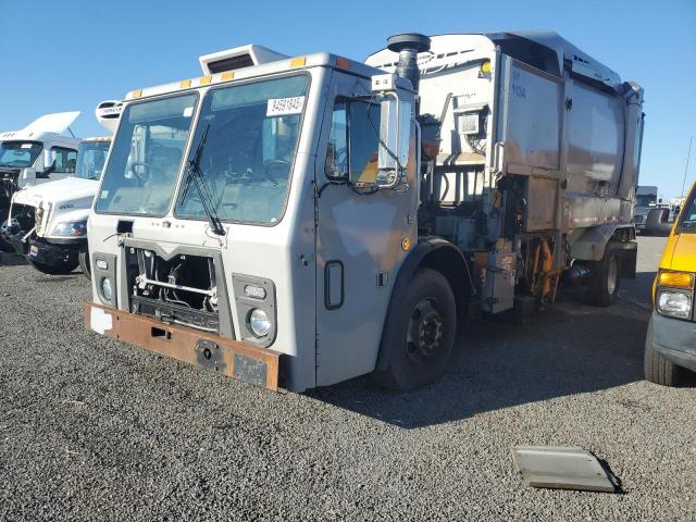  Salvage Mack 600 Leu600