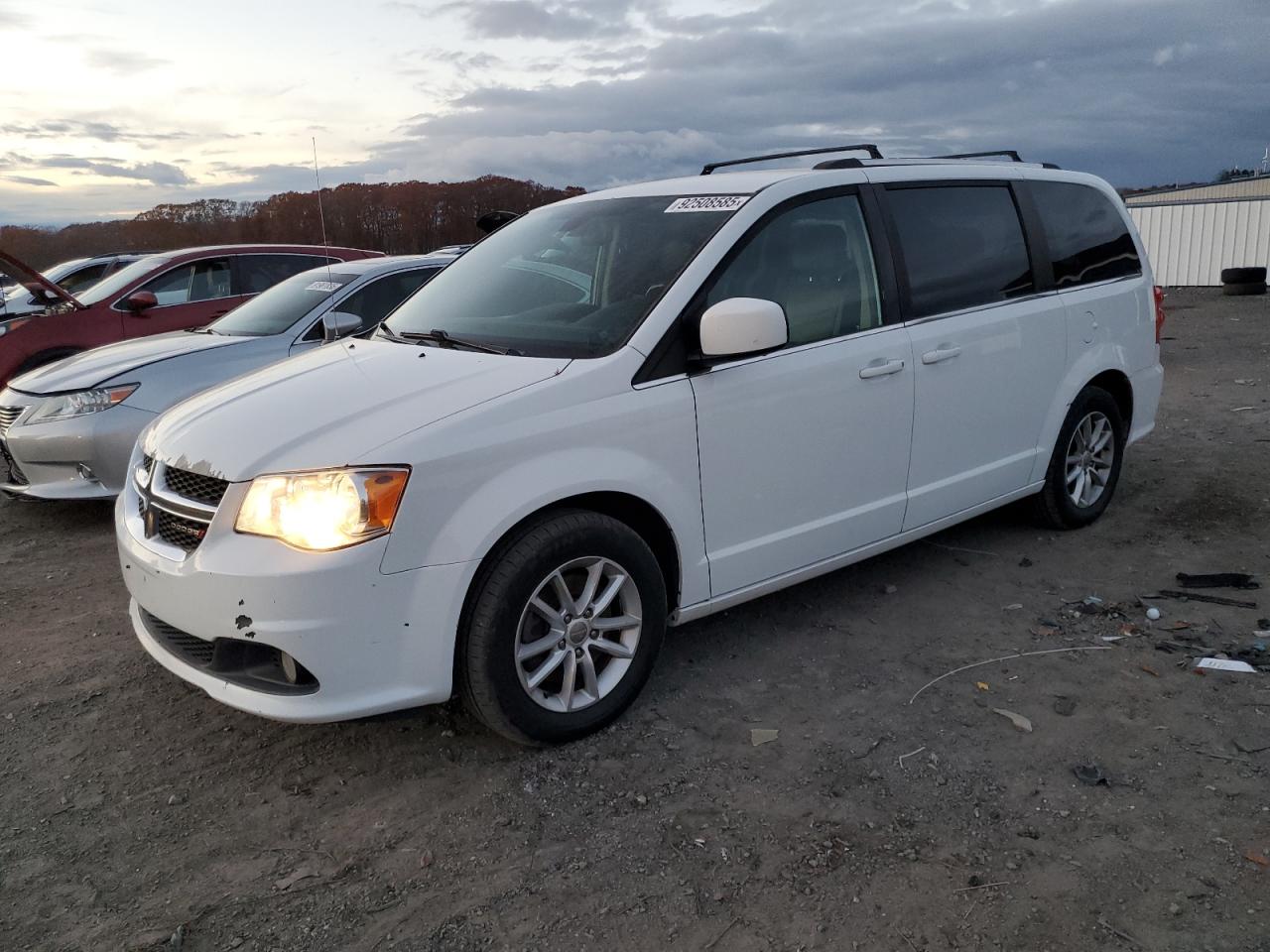 Dodge Caravan Sxt Image 1