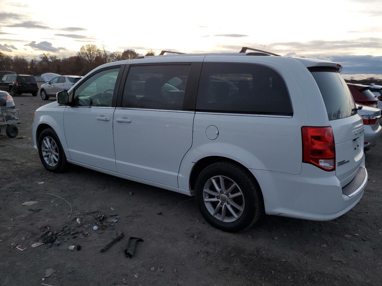 Dodge Caravan Sxt Image 5