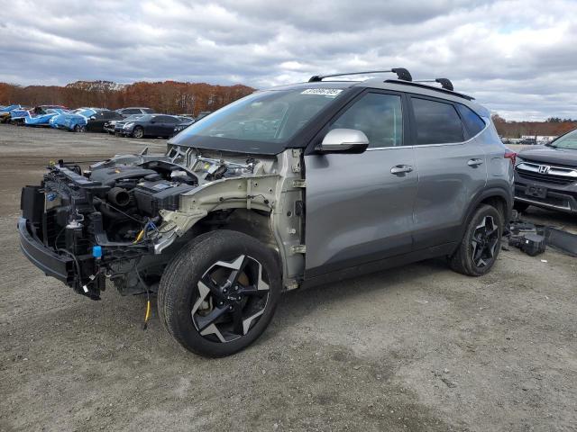  Salvage Kia Seltos