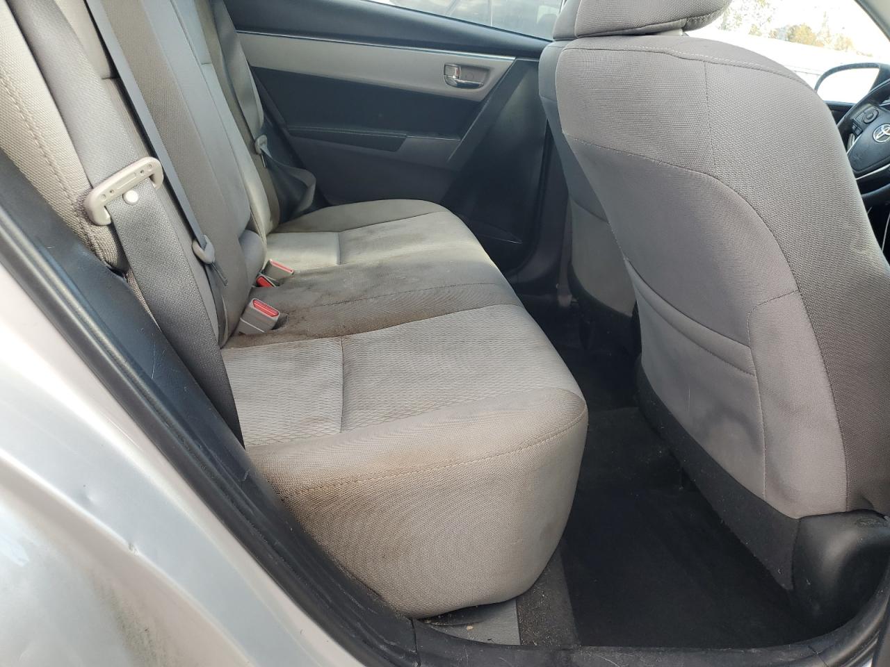 Toyota Corolla L Image 11