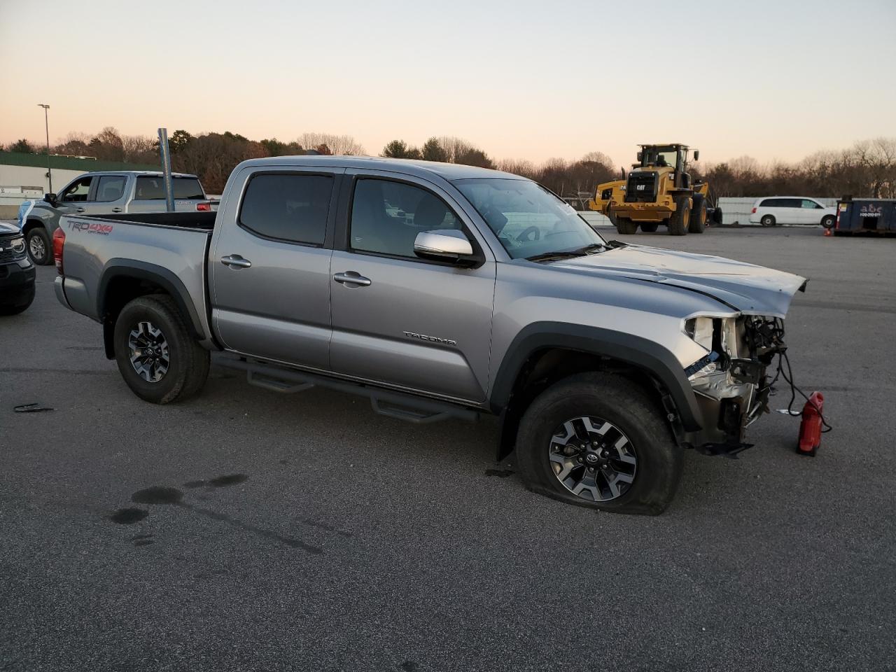 Toyota Tacoma Double Cab Image 3