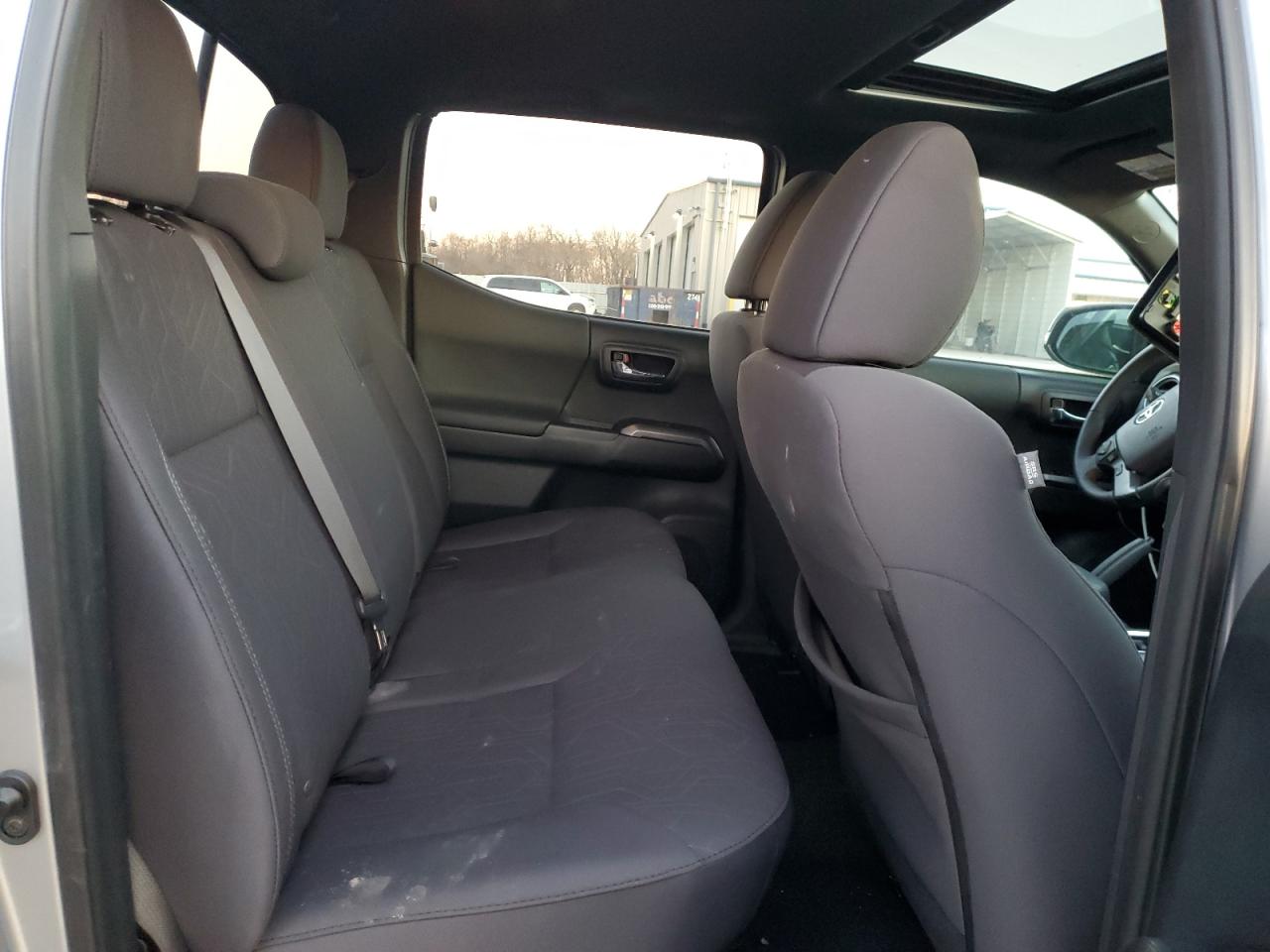 Toyota Tacoma Double Cab Image 6