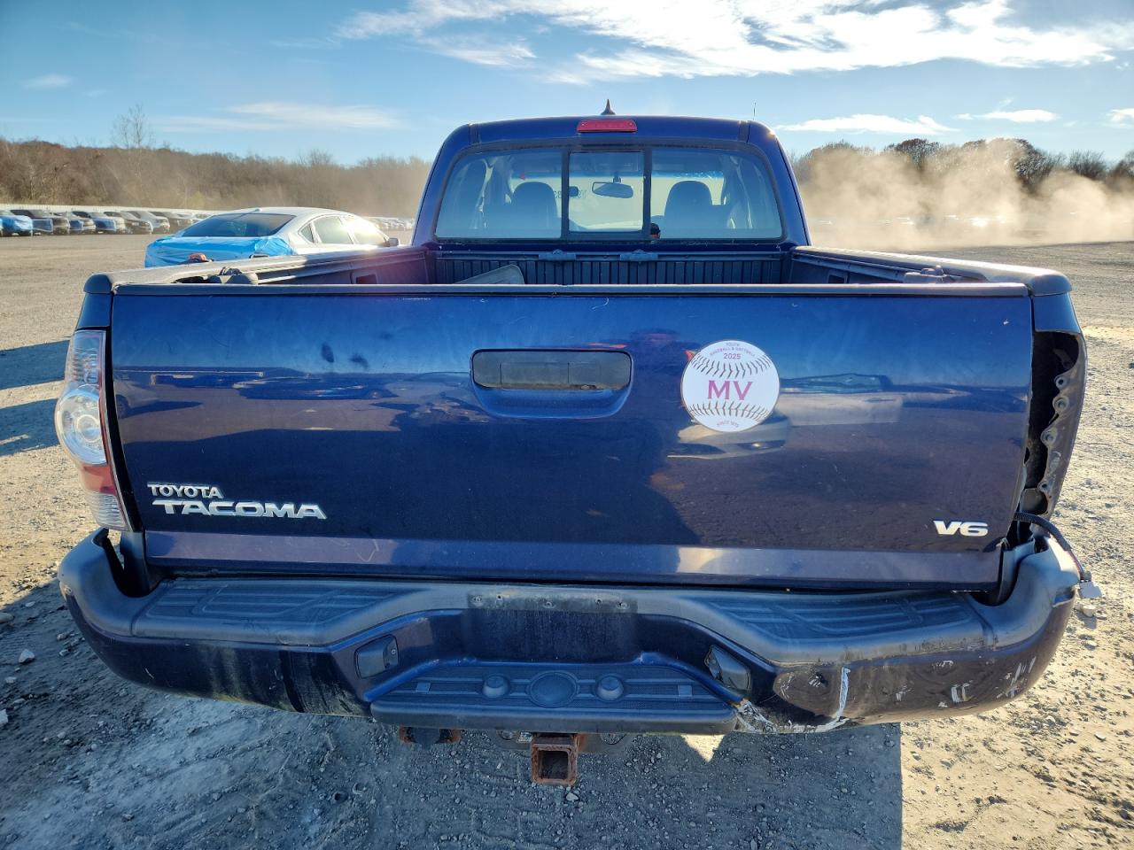 Toyota Tacoma Image 8