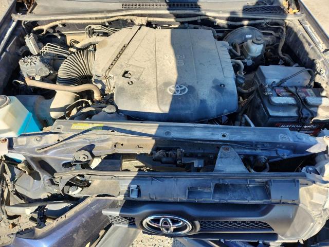 Toyota Tacoma Image 2