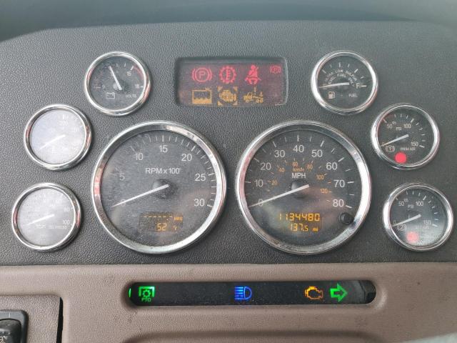 Peterbilt 388 Image 5