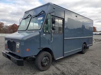  Salvage Freightliner Mt45