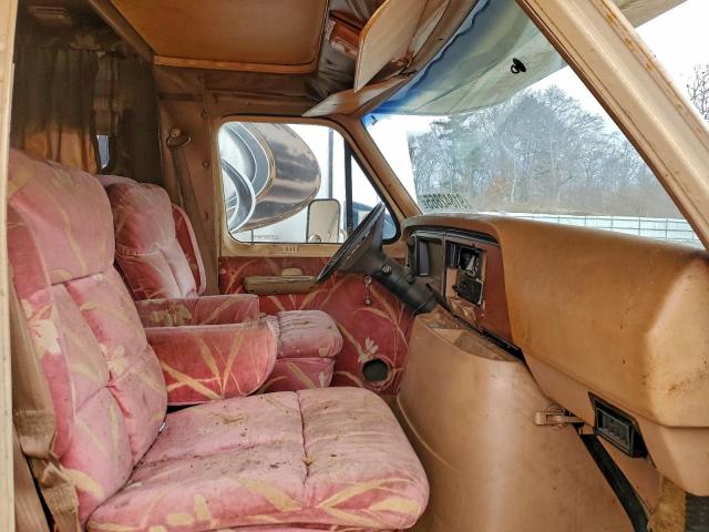 Ford Econoline E350 Cutaway Van Image 10